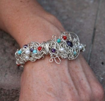 Sara Sherwood - Contemporary Jewellery Artist London